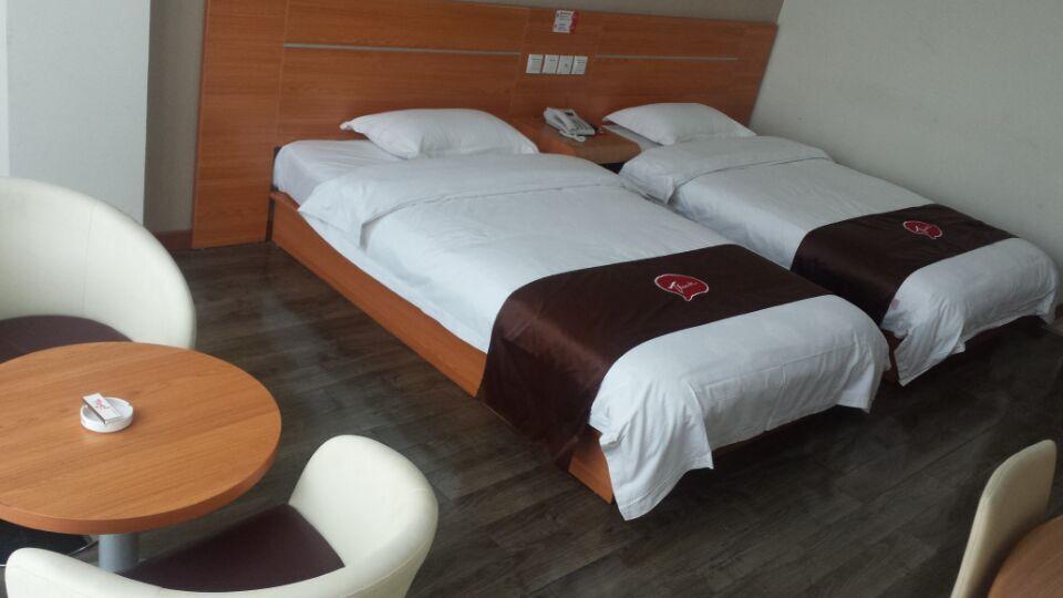 Thank Inn Chain Hotel Shanxi Lvliang Lishi Beichuanghe Road Luliang  Buitenkant foto